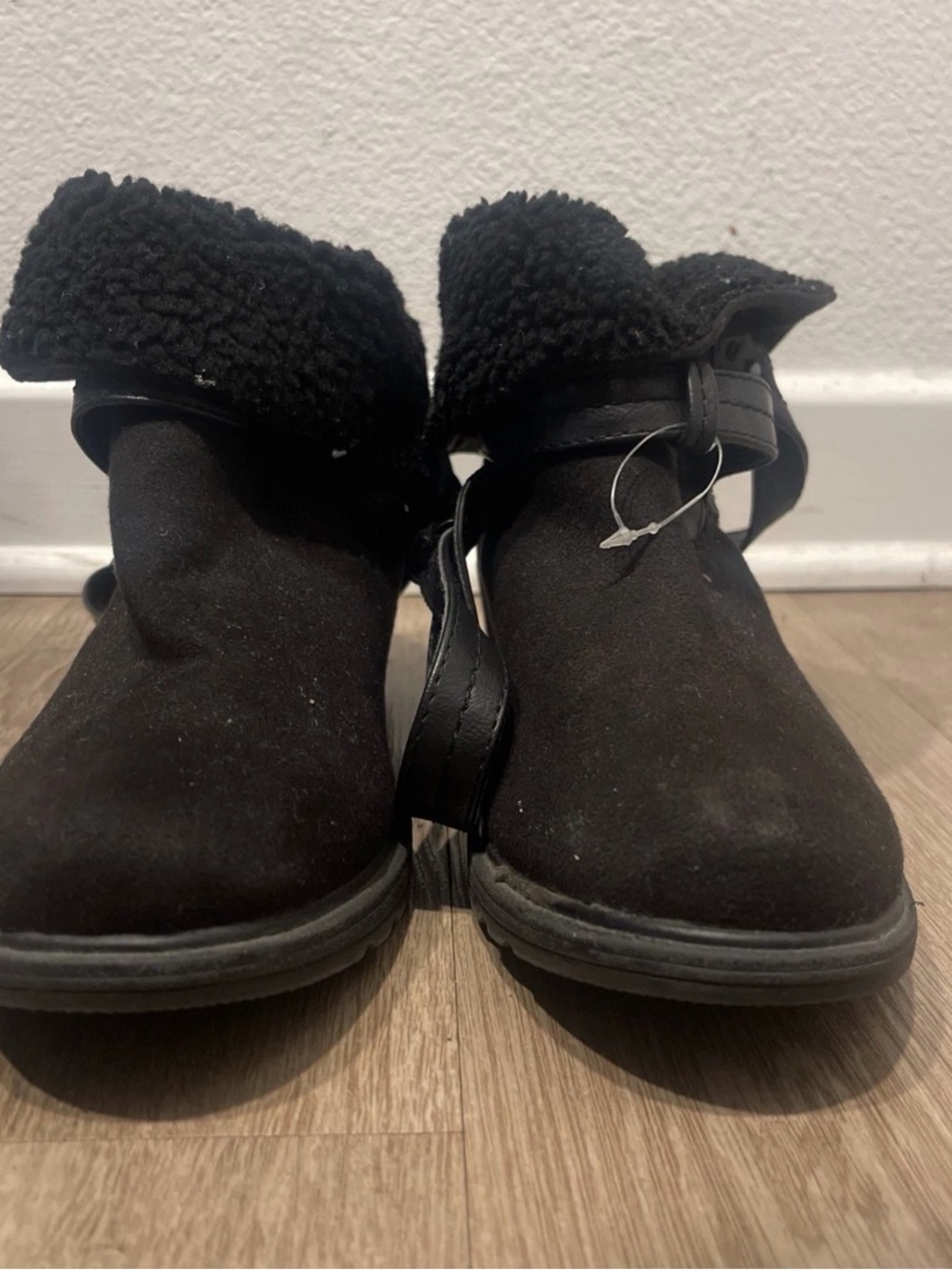 joe boxer boots Size 8 women’s Winter Boots